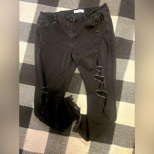 Black distressed kancan jeans